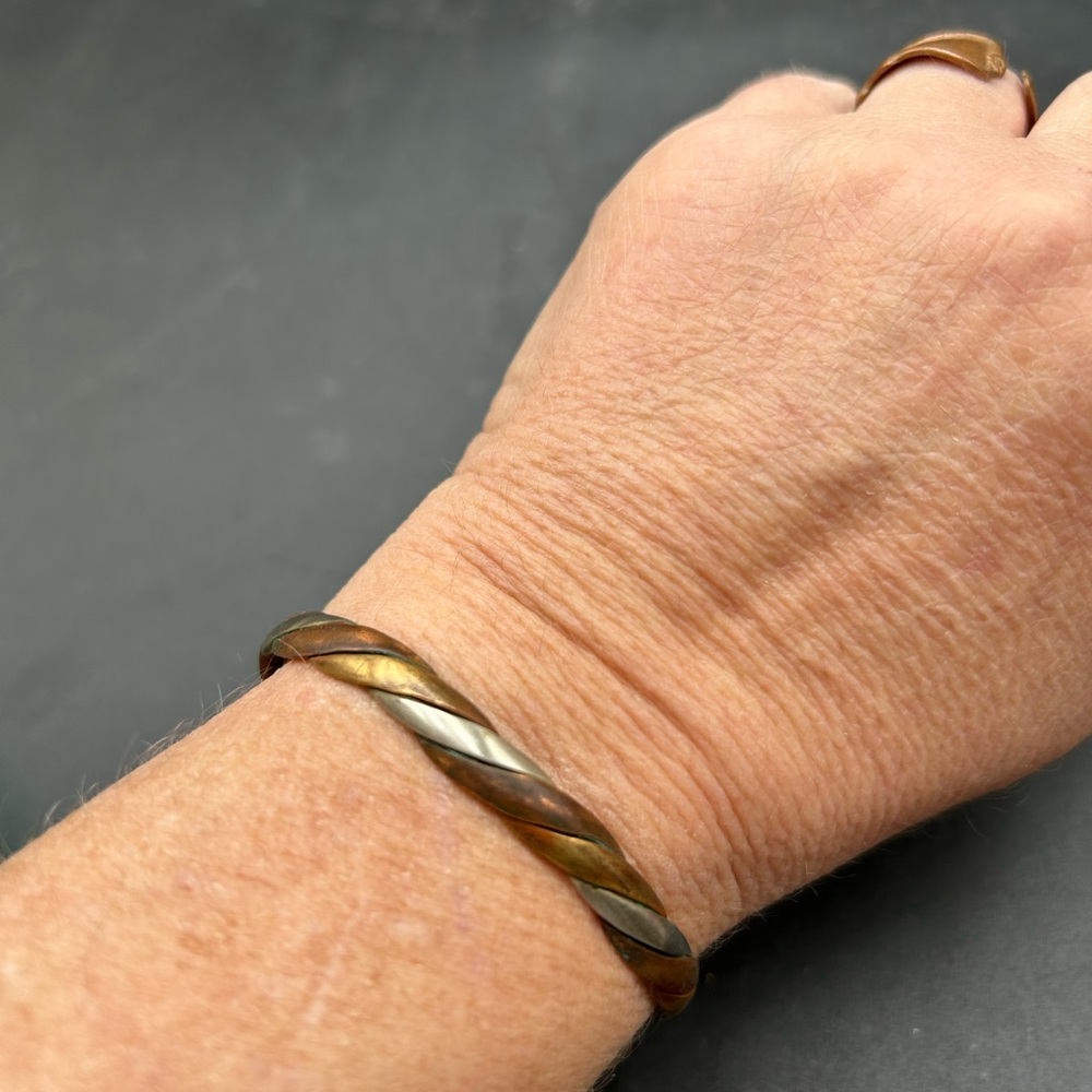 Twisted copper Metal Bangle Bracelet